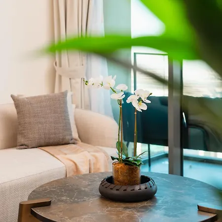 Prime Retreats @ Burj Royale By Emaar Apartment Dubai Exterior photo