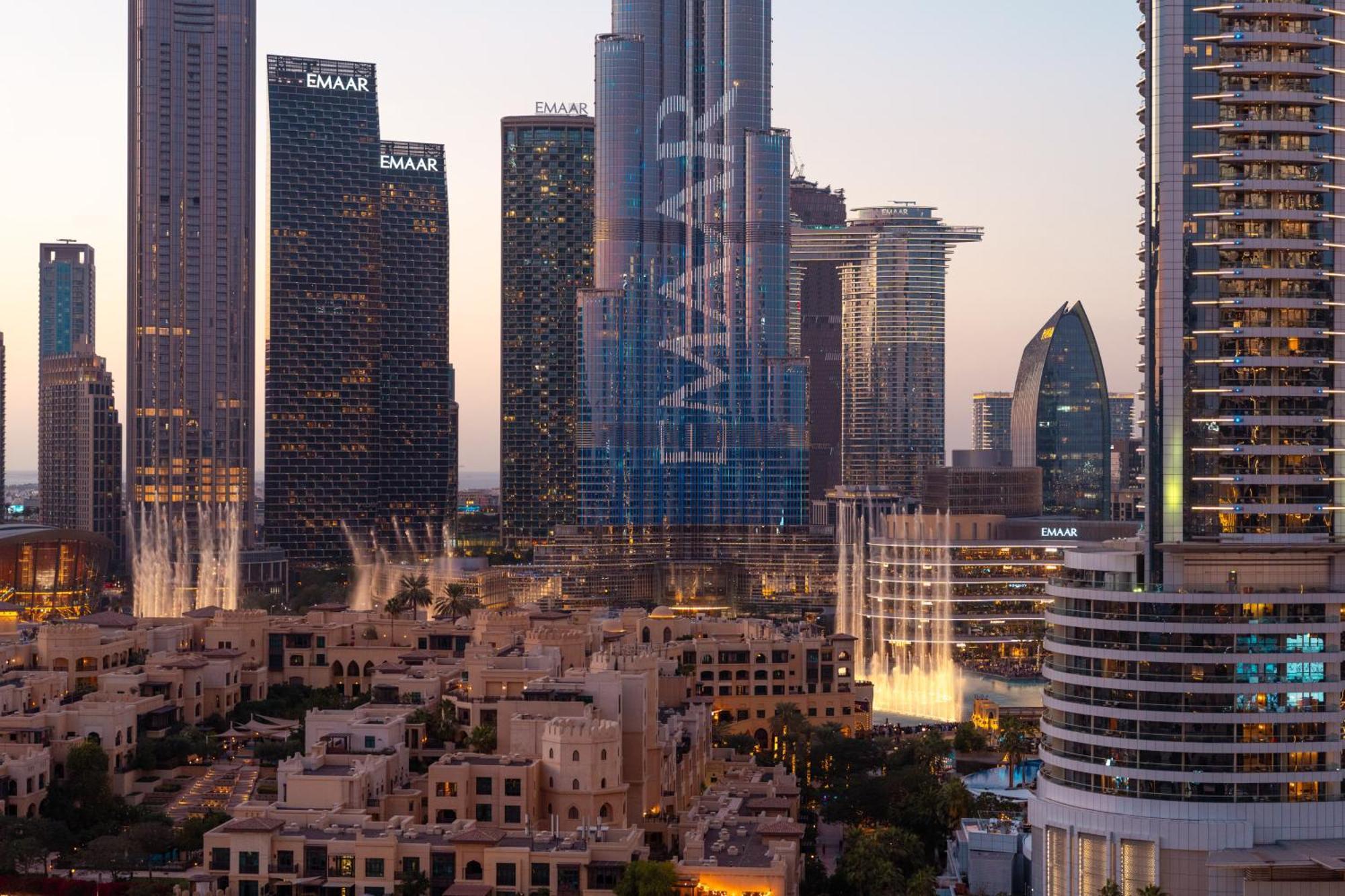 Prime Retreats @ Burj Royale By Emaar Дубай