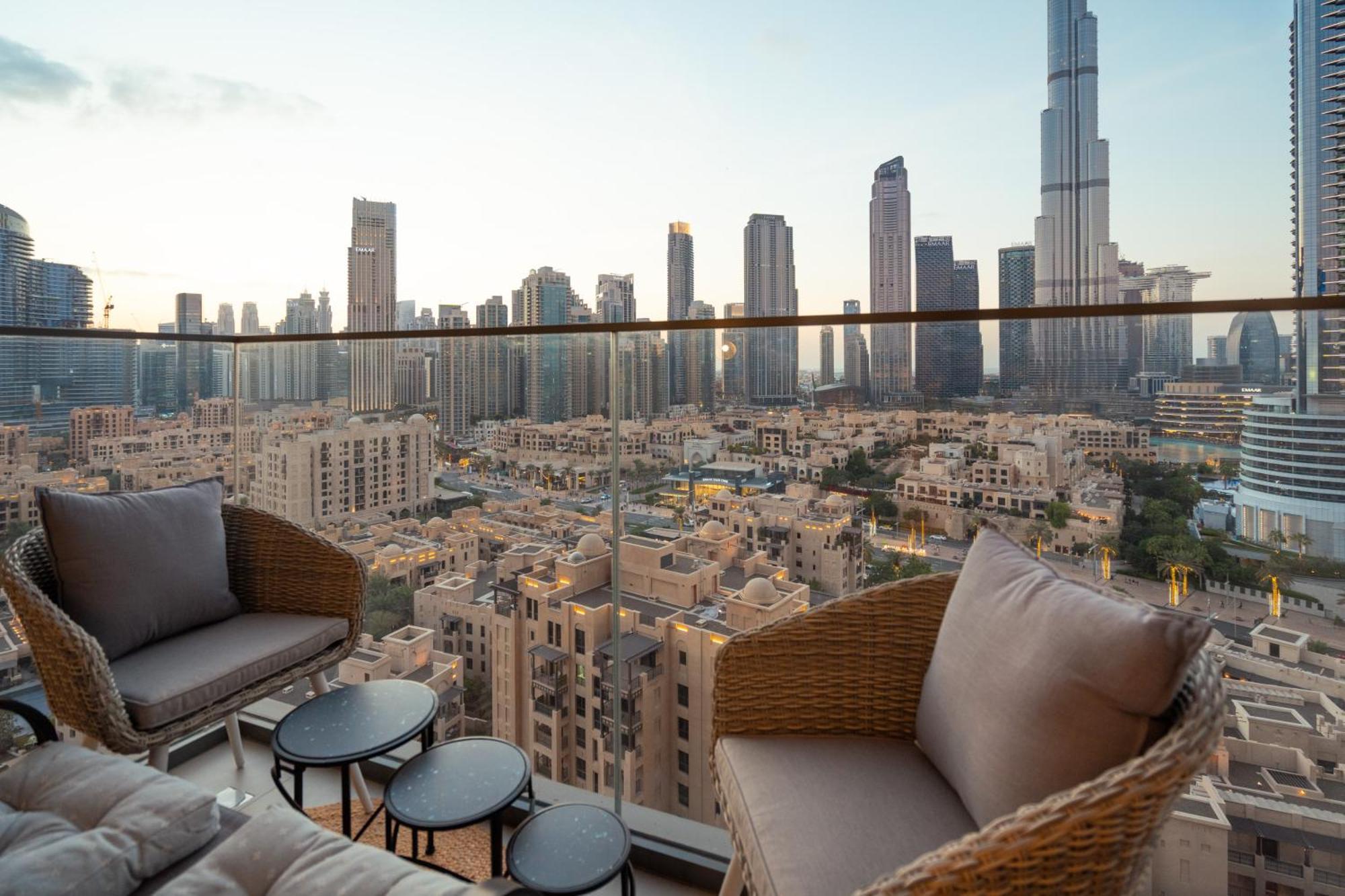 Апартаменти Prime Retreats @ Burj Royale By Emaar Дубай
