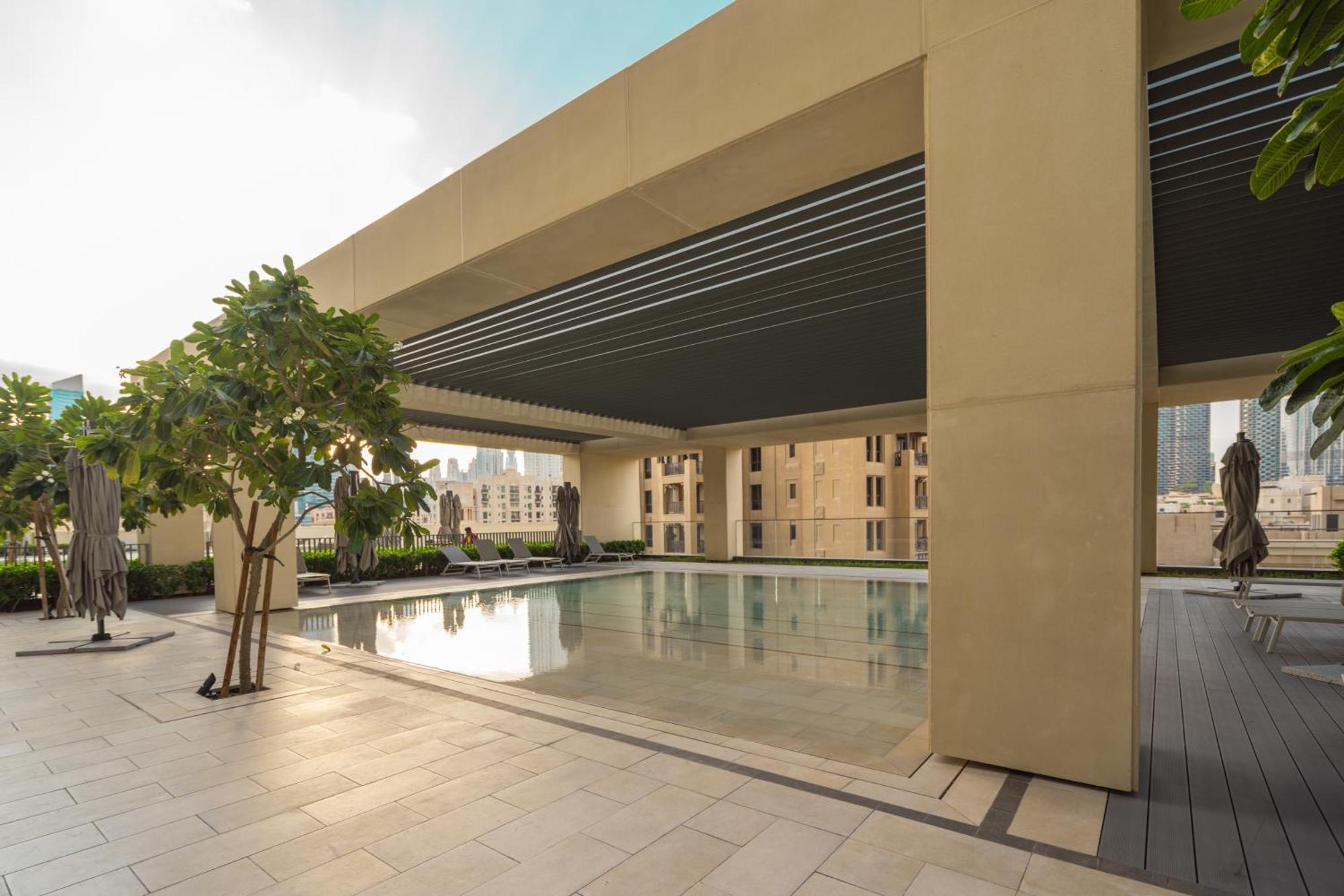 Prime Retreats @ Burj Royale By Emaar Дубай