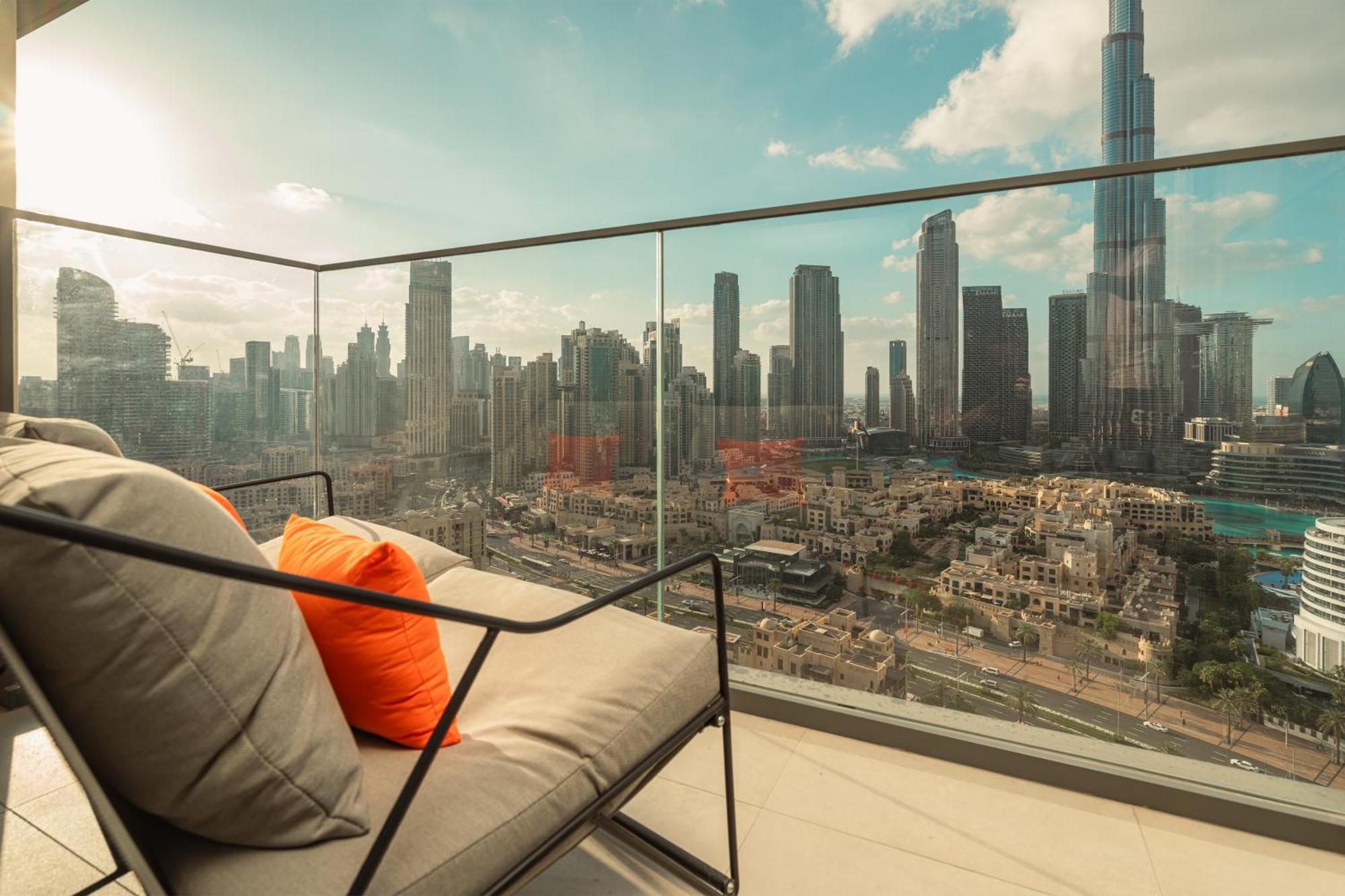 Prime Retreats @ Burj Royale By Emaar Апартаменти Дубай