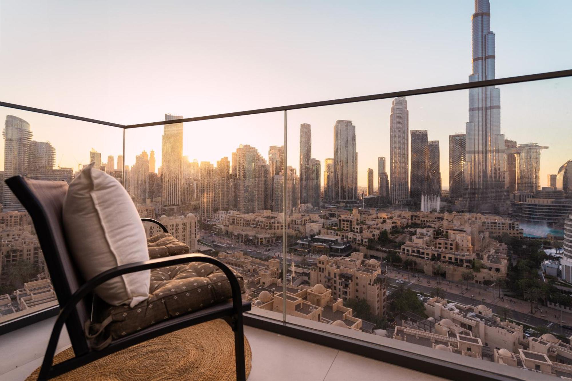 Prime Retreats @ Burj Royale By Emaar Апартаменти Дубай