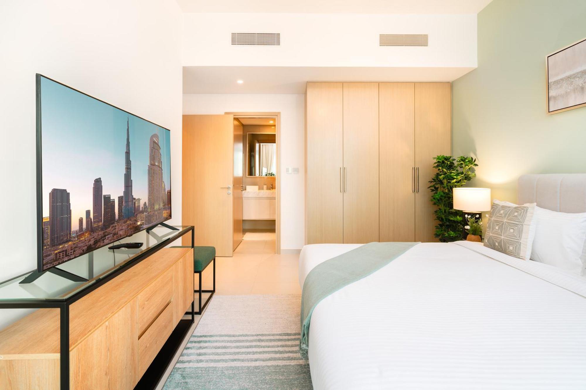 Prime Retreats @ Burj Royale By Emaar Дубай