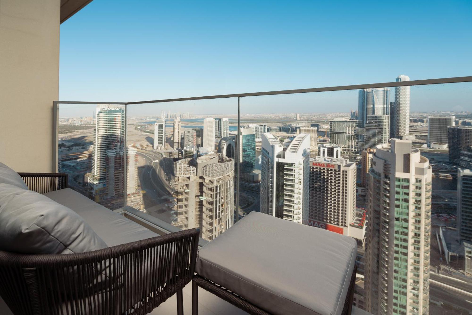 Prime Retreats @ Burj Royale By Emaar Апартаменти