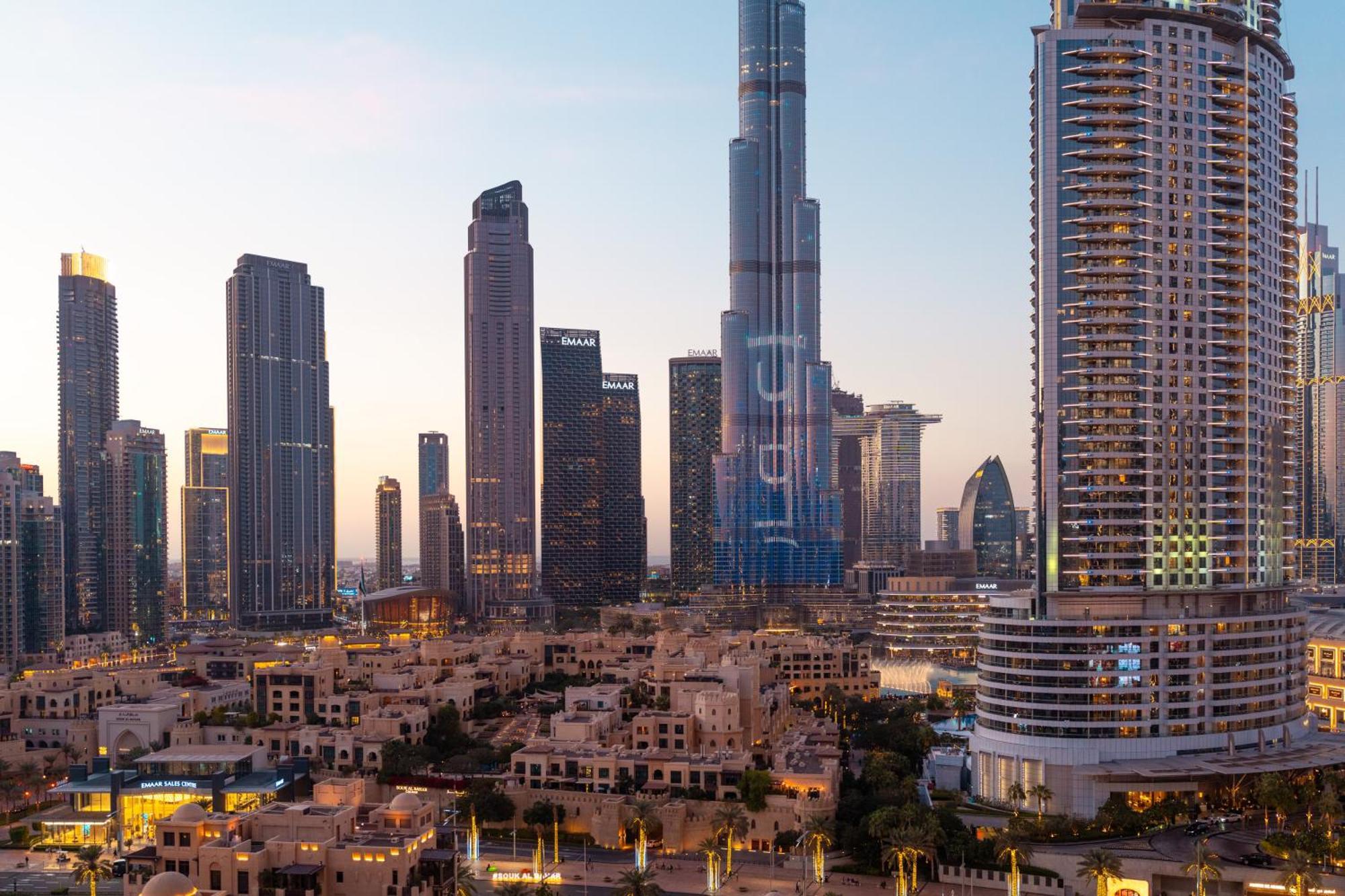 Prime Retreats @ Burj Royale By Emaar * Дубай