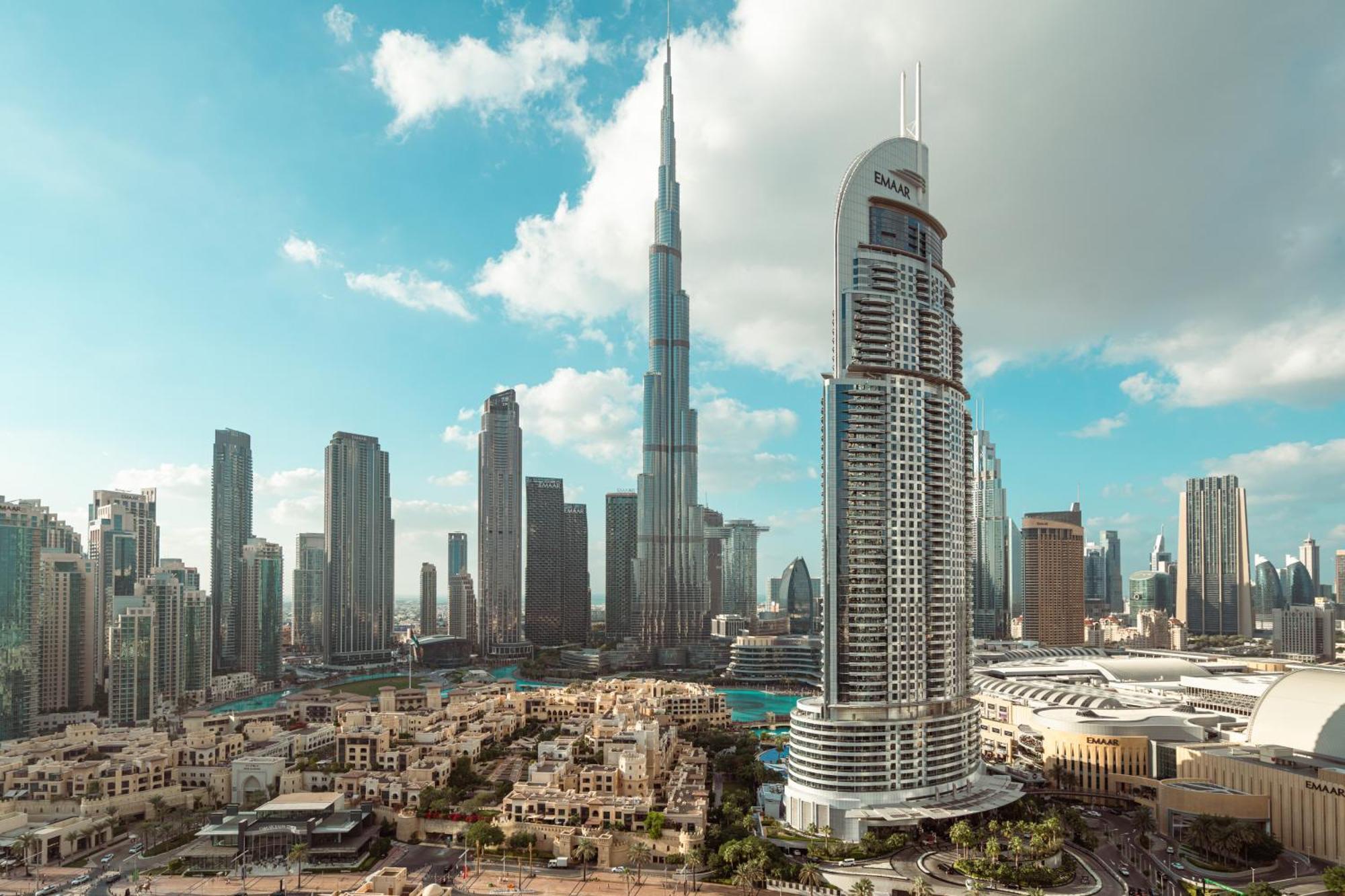 Prime Retreats @ Burj Royale By Emaar * Дубай