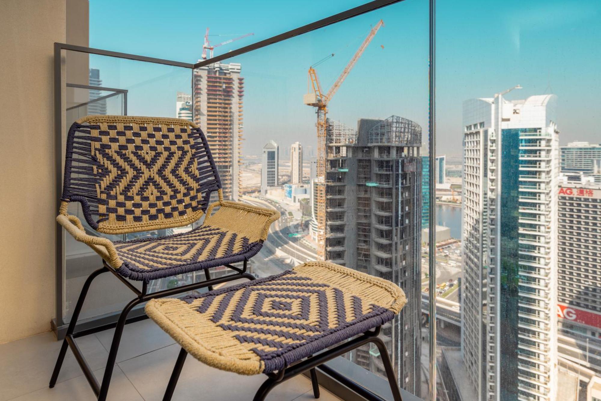 Prime Retreats @ Burj Royale By Emaar Апартаменти *